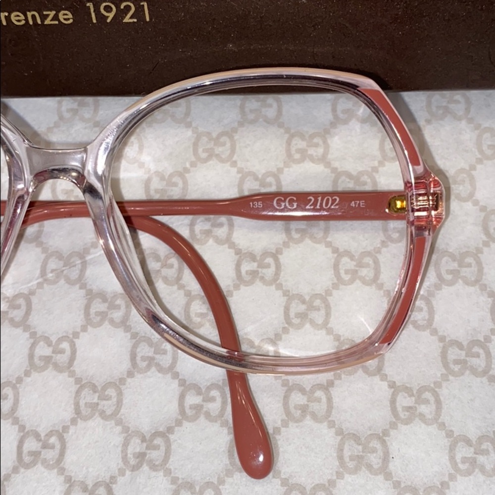 🔥SOLD ON MERC🔥GUCCI Vintage Eyeglass frames - Picture 3 of 12